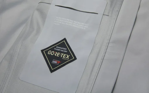 W RACE GORE TEX COAT